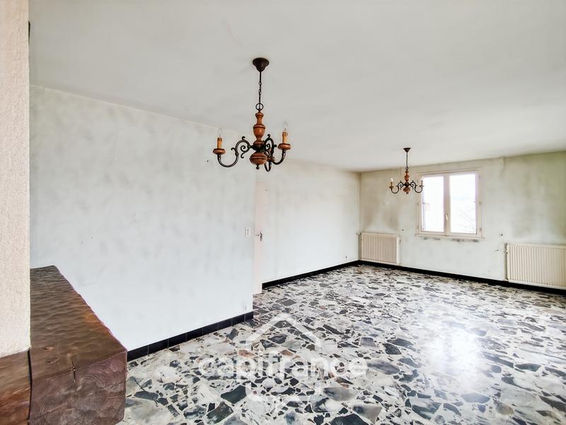 Maison - 98 m² - 5 pièces