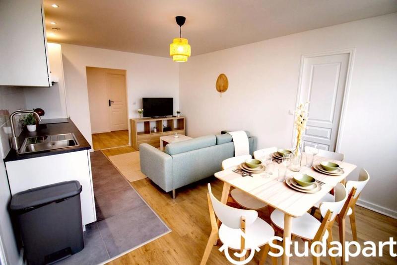 Chambre - 9 m² - 1 pièce