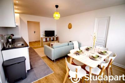 Chambre - 9 m² - 1 pièce