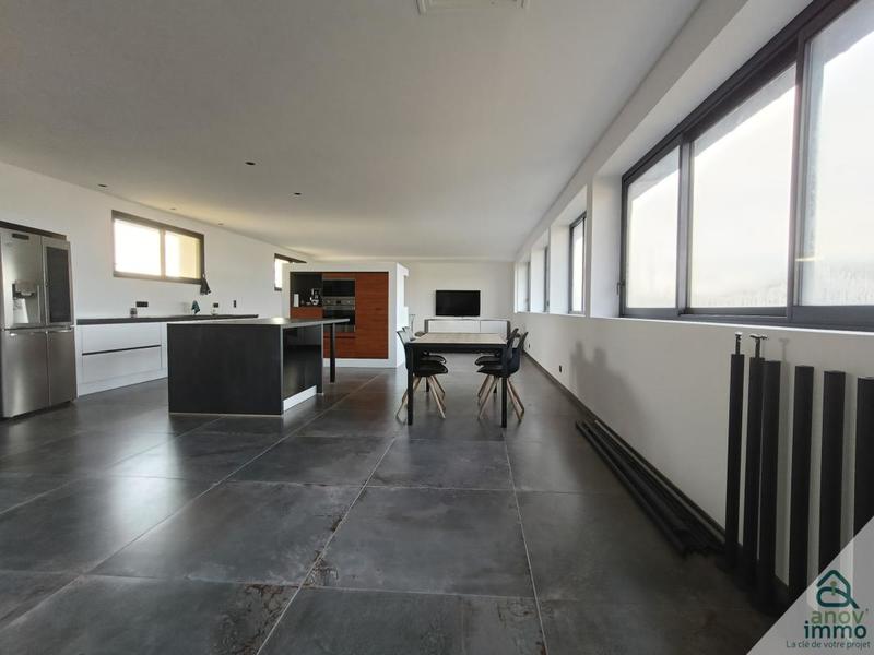 Propriété - 177 m² - 6 pièces