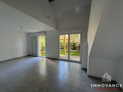 Maison - 92 m² - 5 pièces