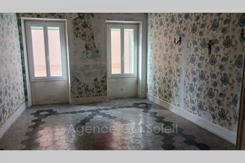 Maison - 290 m² - 6 pièces