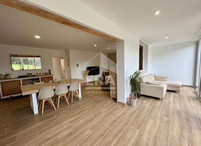 Maison - 148 m² - 5 pièces