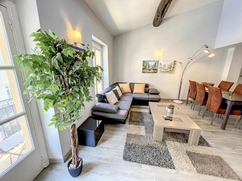 Appartement - 90 m² - 4 pièces