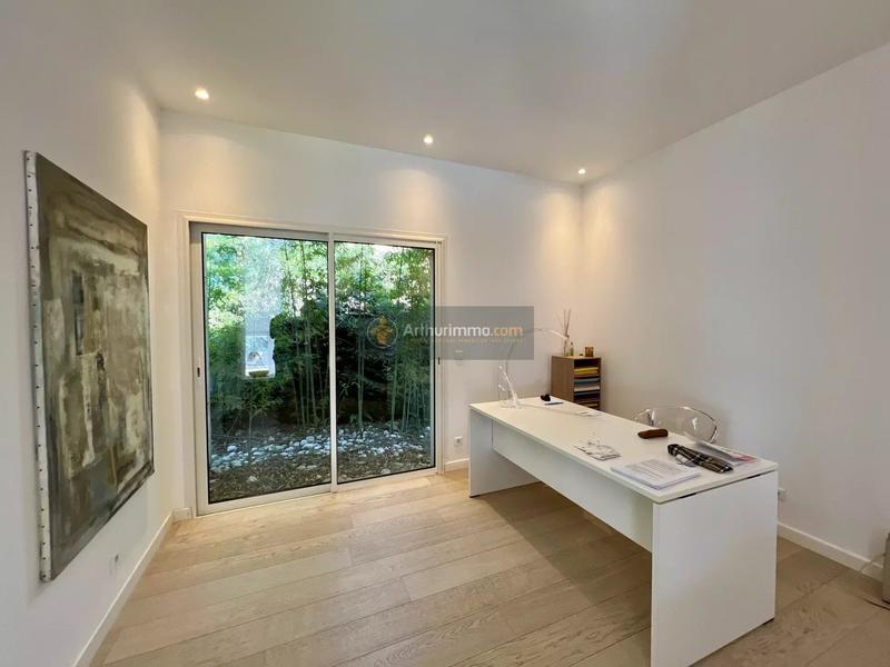 Maison - 185 m² - 6 pièces