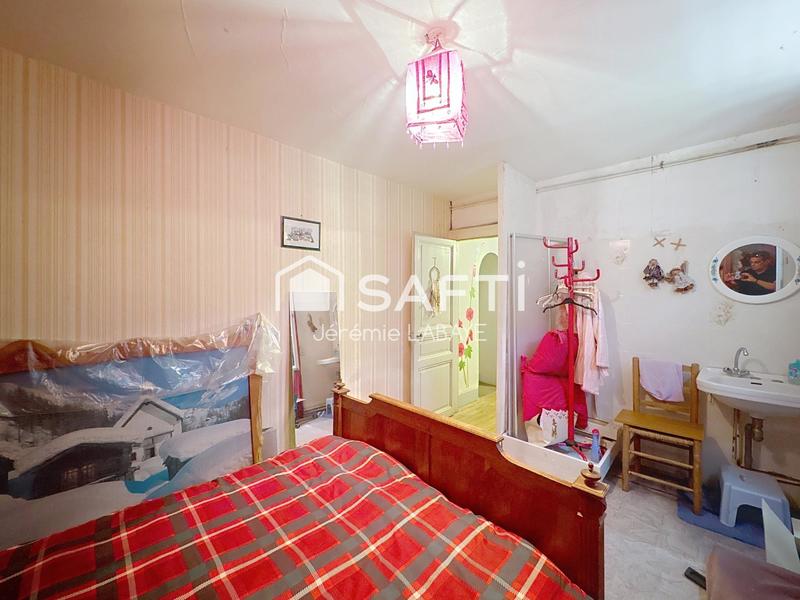 Maison - 180 m² - 7 pièces