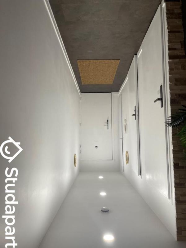 Chambre - 10 m² - 1 pièce