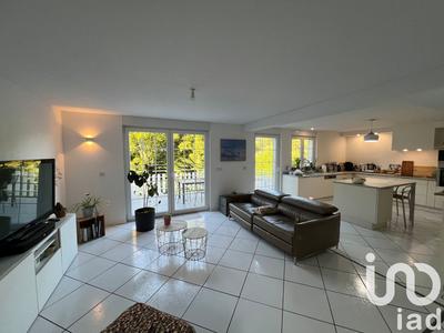 Maison - 181 m² - 7 pièces