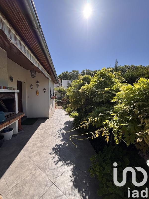 Maison - 95 m² - 5 pièces