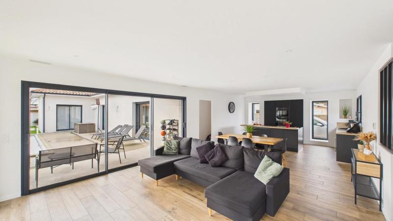 Villa - 160 m² - 5 pièces