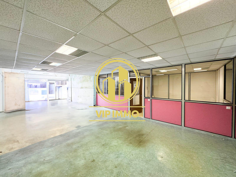 Local commercial - 300 m²