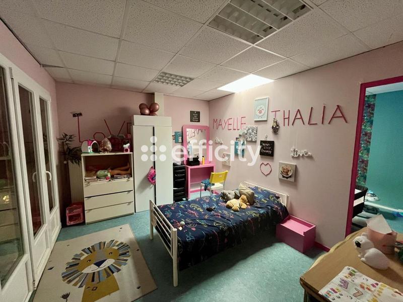 Appartement - 200 m² - 5 pièces