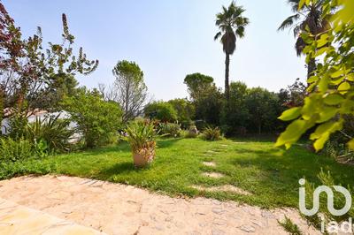 Maison - 220 m² - 4 pièces