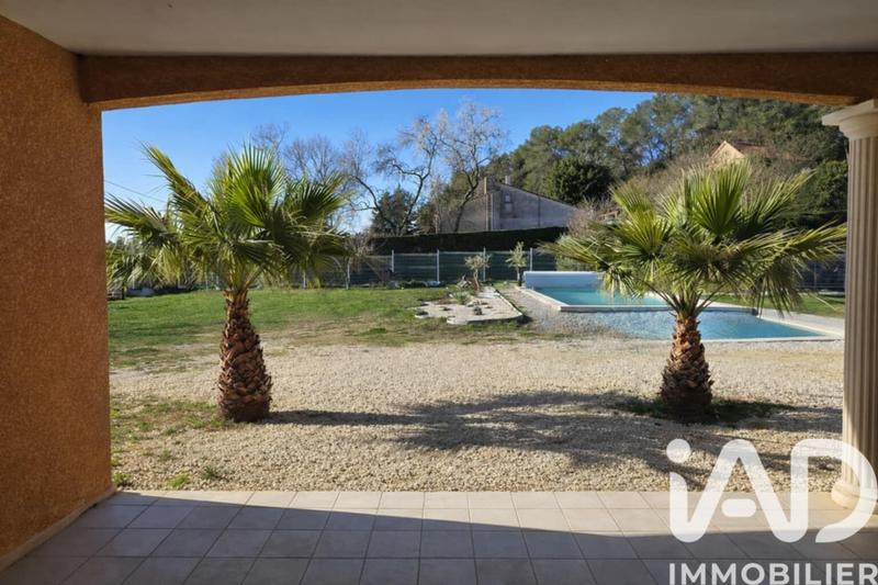 Maison - 219 m² - 6 pièces