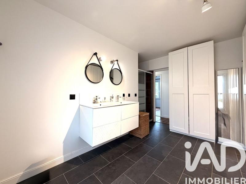 Maison - 163 m² - 6 pièces