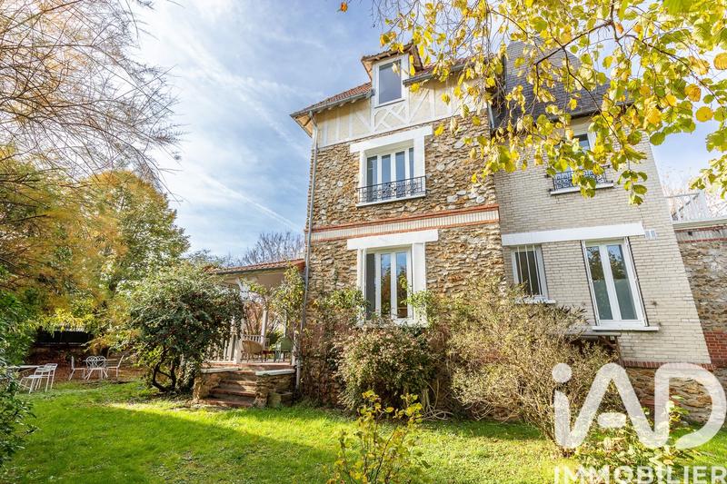 Maison - 176 m² - 7 pièces