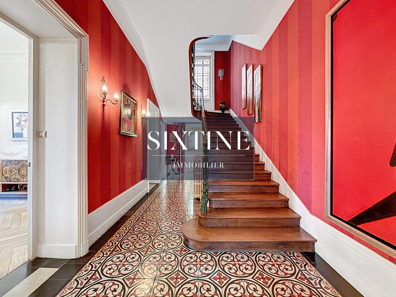 Manoir - 330 m² - 12 pièces