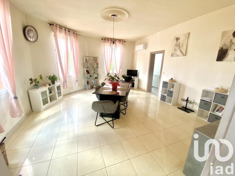 Maison - 207 m² - 9 pièces