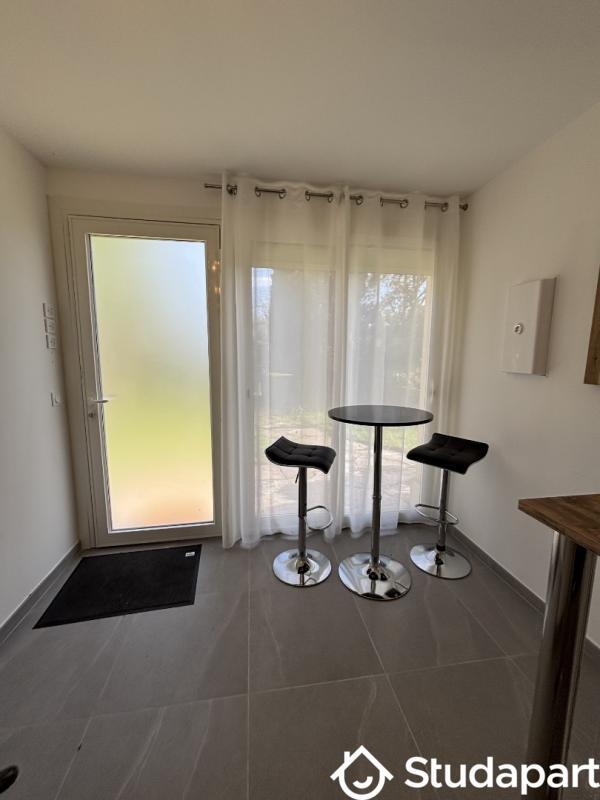 Chambre - 13 m² - 1 pièce