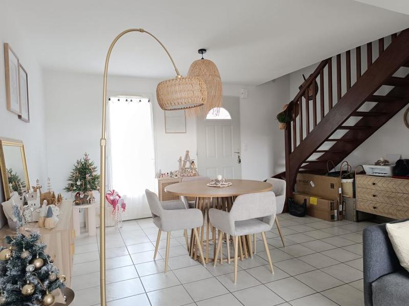 Maison - 85 m² - 4 pièces