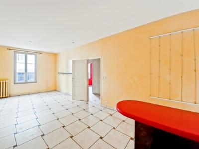 Maison - 190 m² - 12 pièces