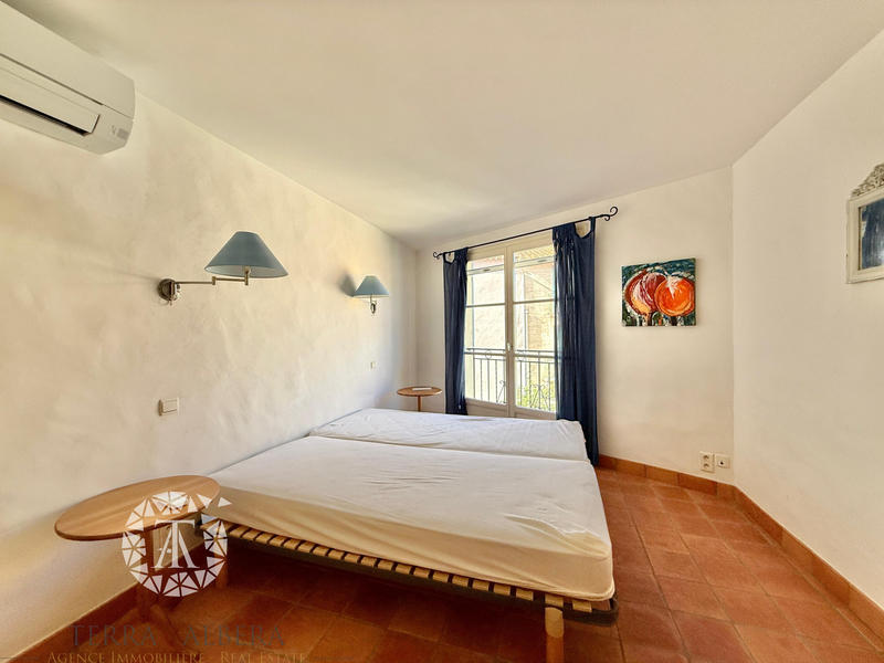 Maison - 189 m² - 6 pièces