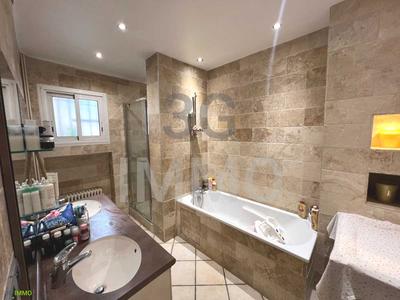 Appartement - 114 m² - 4 pièces