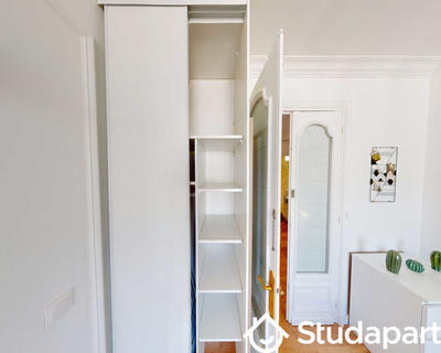 Chambre - 80 m² - 1 pièce