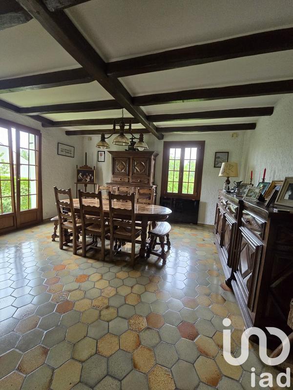 Maison - 196 m² - 6 pièces