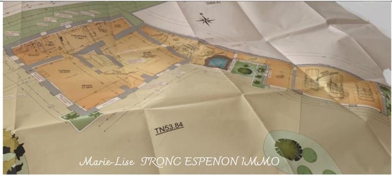 Mas - 471 m² - 15 pièces