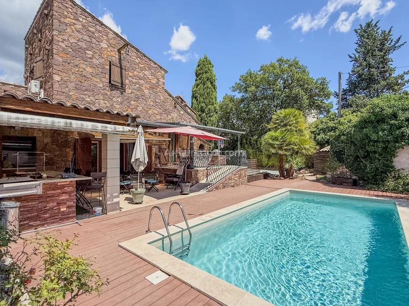 Maison - 158 m² - 5 pièces