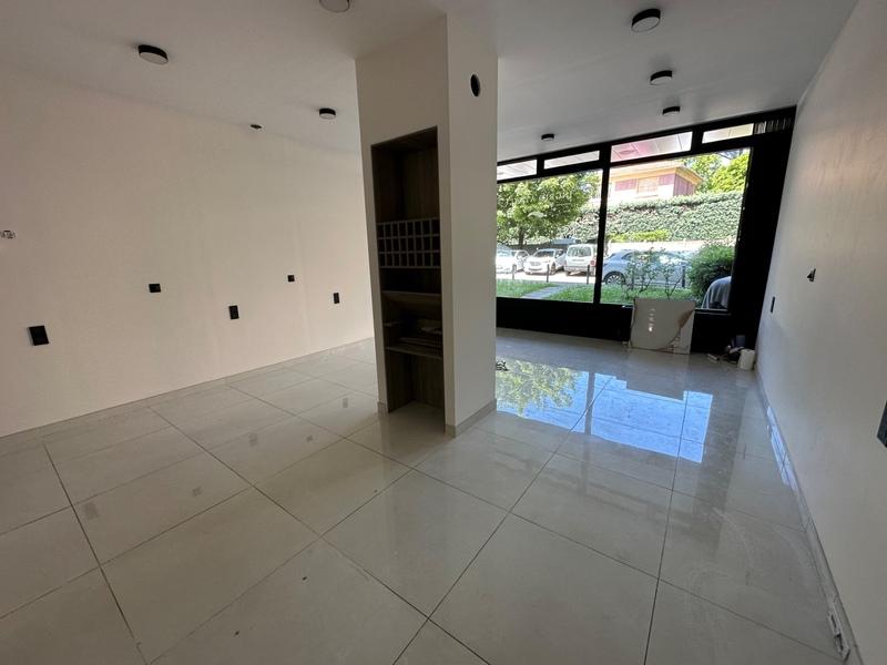 Local commercial - 45 m² - 2 pièces