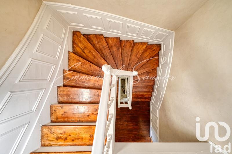 Maison - 223 m² - 10 pièces