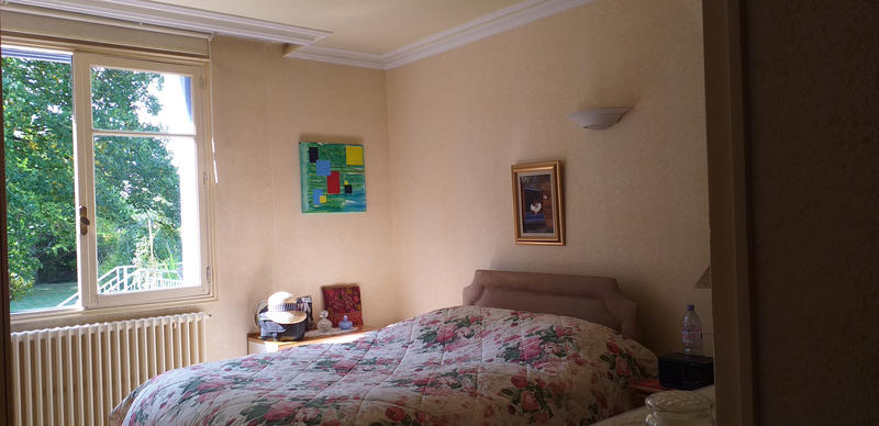 Maison - 230 m² - 10 pièces