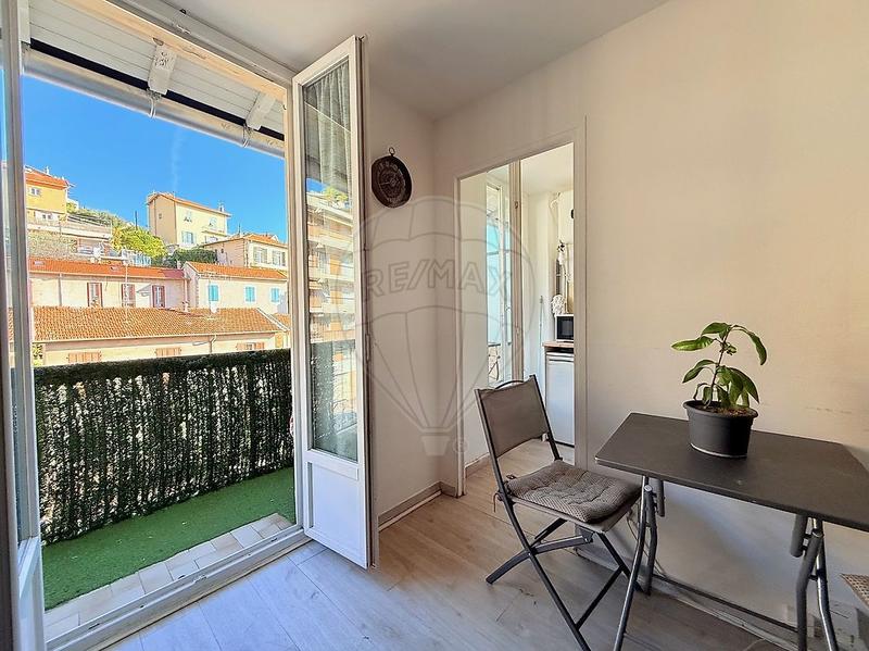 Studio - 18 m² - 1 pièce