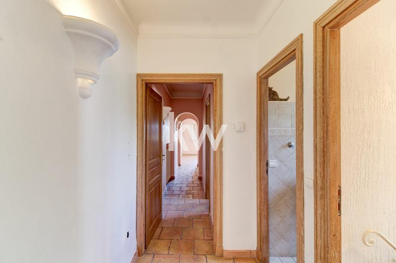 Maison - 182 m² - 6 pièces