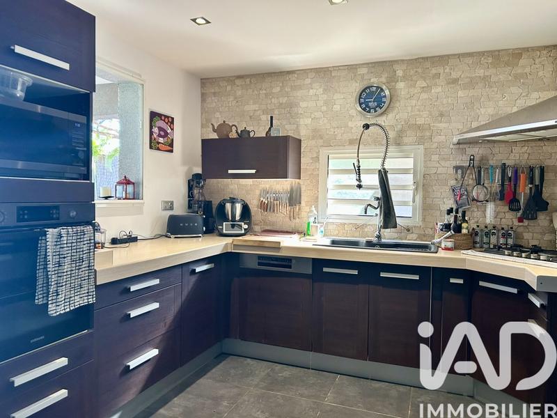 Maison - 200 m² - 4 pièces