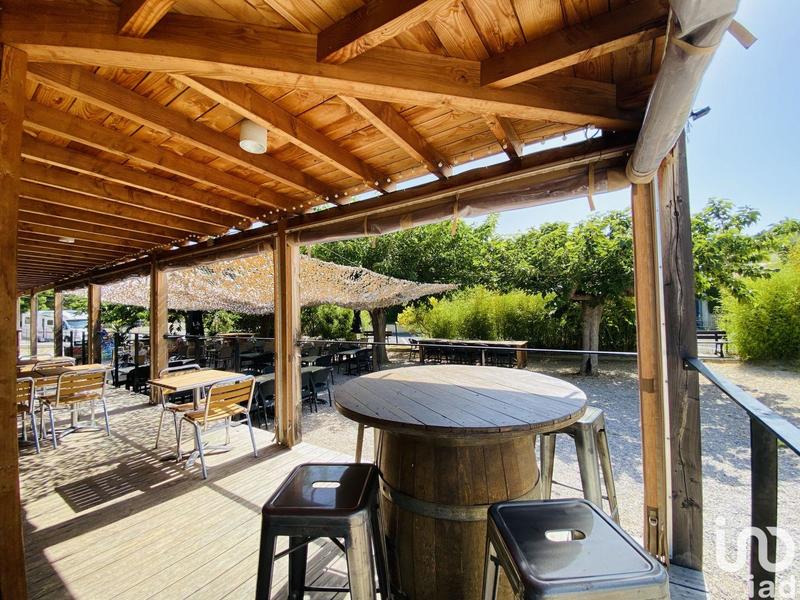 Local commercial - 122 m²