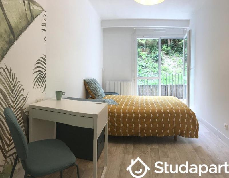 Chambre - 10 m² - 1 pièce