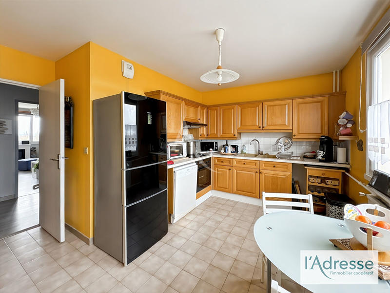 Appartement - 80 m² - 4 pièces