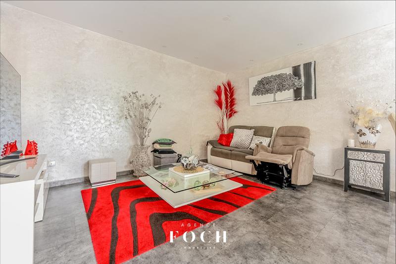 Maison - 97 m² - 4 pièces