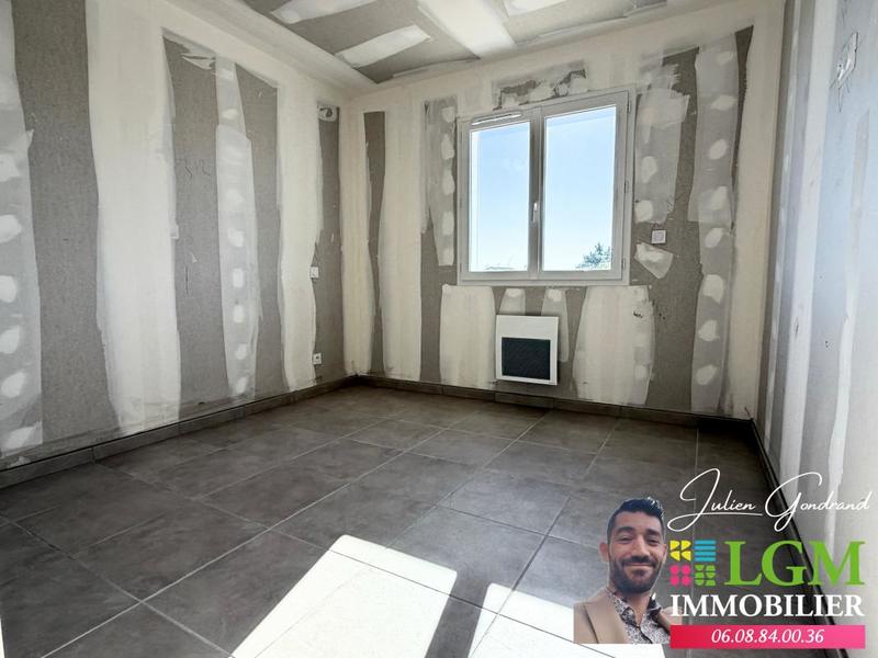 Maison - 81 m² - 4 pièces