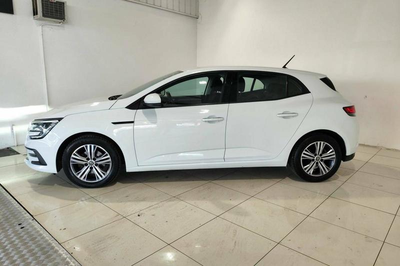 Renault Mégane IV Berline Blue dCi 115 Edc Evolution