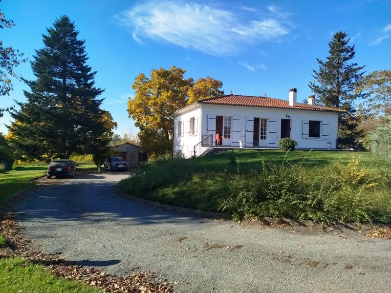 Maison - 3 105 m² - 6 pièces