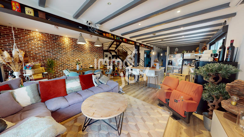 Maison - 152 m² - 6 pièces