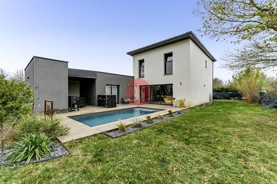 Maison - 133 m² - 5 pièces