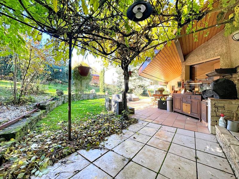 Maison - 192 m² - 5 pièces