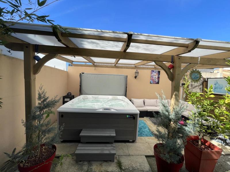 Villa - 200 m² - 7 pièces