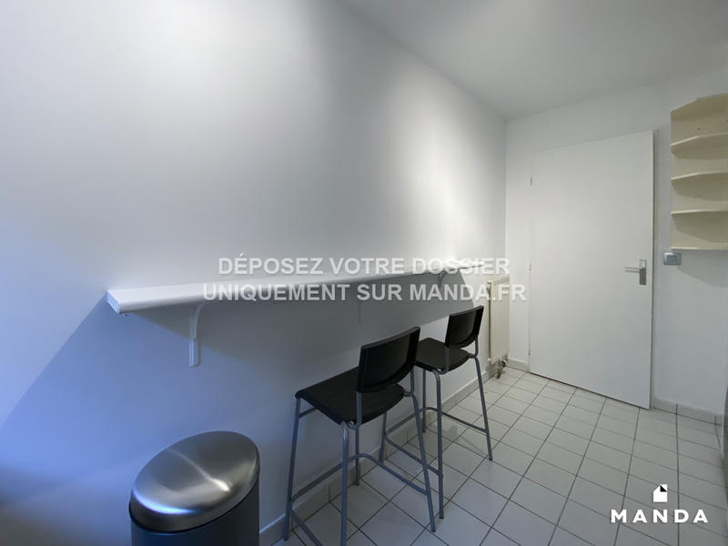 Chambre - 10 m² - 4 pièces