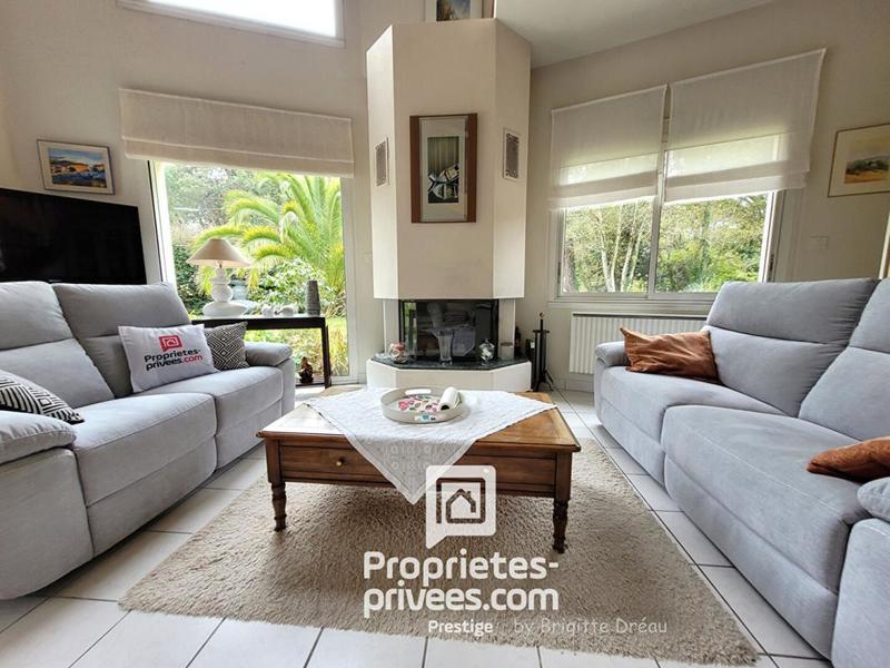 Maison - 183 m² - 6 pièces